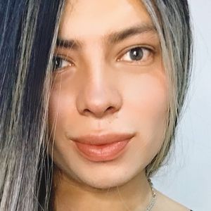 Profile picture - Emily Canon