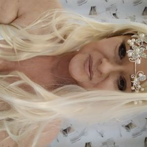 Profile picture - Julia Kelle