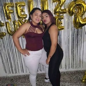 Profile picture - clara and chanty