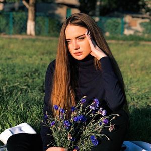 Profile picture - Luna Lore