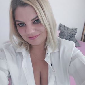 Profile picture - LeahSwain