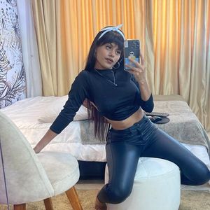 Profile picture - Mia Cinnamon