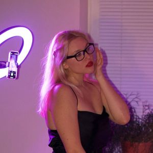 Profile picture - Rose