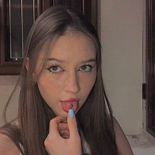 Model - monikacutie toys