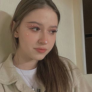 Model - monikacutie cutie