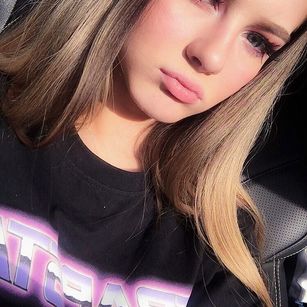 Model - Leya Evil blowjob