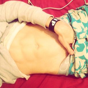 Model - MaxiYoung anal