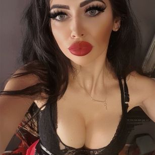 Model - MistressAntonella - High class DOMINATRIX l Sissification and fetish games EXPERT l Worship me dominatrix
