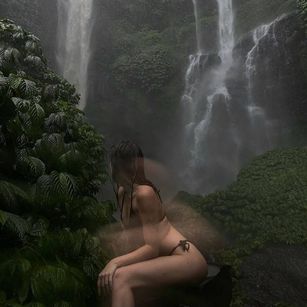 Model - warm june ginger