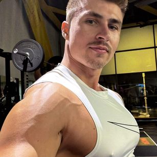 Model - Justin smoke