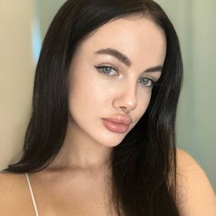 Model - JaneBaker pussy