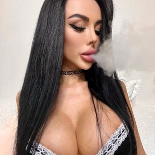 Model - kimberry heels