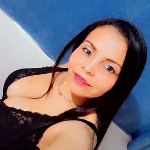 Model - Caroline taboo