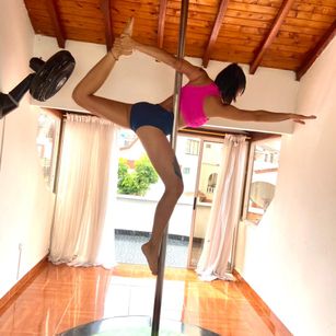 Model - Addison squirt