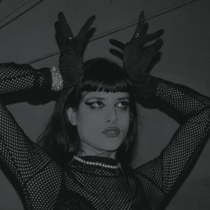 Model - OliviaWave naughty