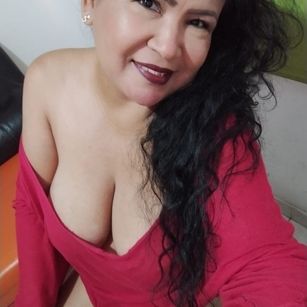 Model - Karladuvaless suckmytits