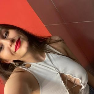 Model - Alisa latina