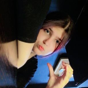 Model - Vishnya legs