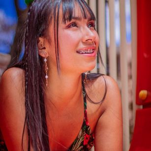 Model - KoralRoux deepthroad