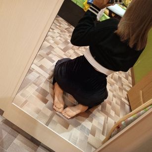 Model - Mina fingering