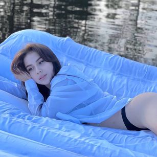 Model - Candy squirt