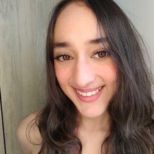 Model - Sylvie Gomez anal