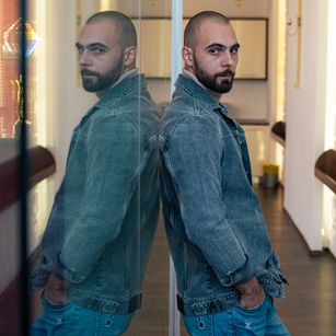 Model - CarlosLeonX cum