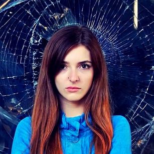 Model - Dafna Heartbreaker fantasy