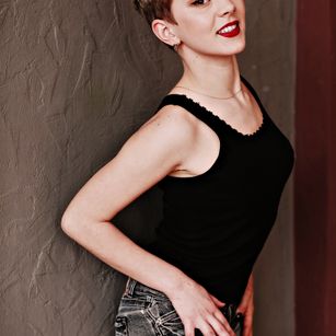 Model - Olena Kilit ass