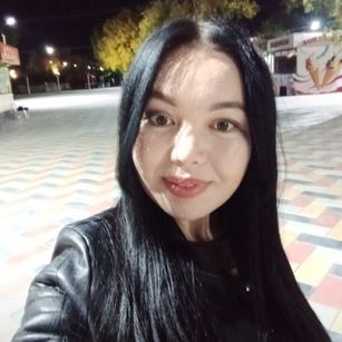 Model - LynnXMonica dance