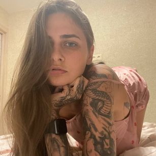 Model - NaomiLisss smart