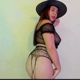 Model - paulina castro milf