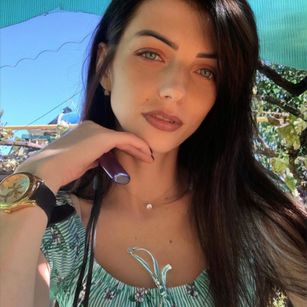 Model - Mary_Freddie feet