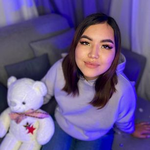 Model - Amanda dildo