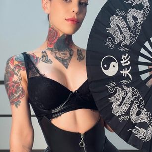 Model - Inked Girl tatto