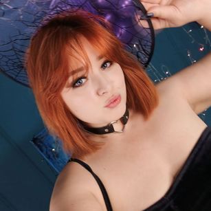 Model - Melory cumshow