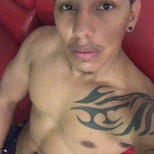 Model - yaoiboy brunette