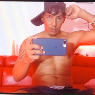 Model - yaoiboy deepthroat