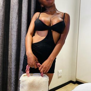 Model - Mayochoco Ebony