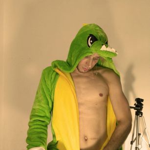 Model - ramanuel1989scotte finger