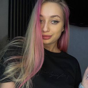 Model - milzporn nylon