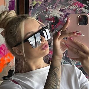 Model - milzporn cum