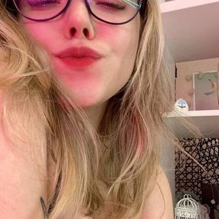 Model - Astropie feet