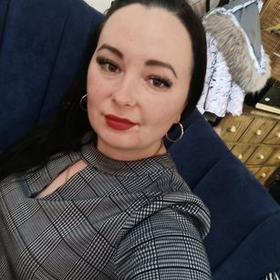 Model - AngelinaLovely legs