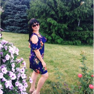 Model - AngelinaLovely petite