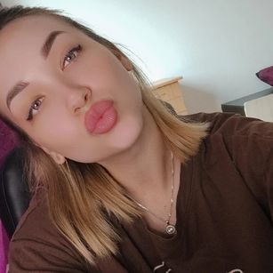 Model - GlamourAce dance