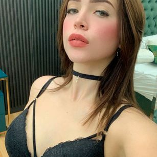 Model - AmbarMancini sph