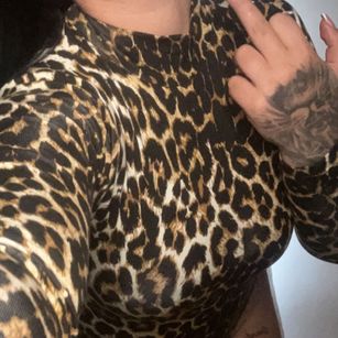 Model - NicolleAbbott bodypiecing