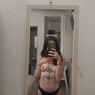 Model - Izanami1 brunette