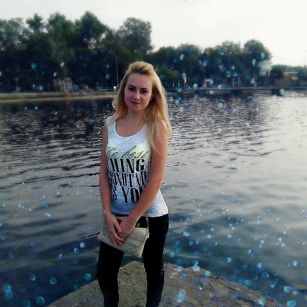 Model - Miss Melisa blond